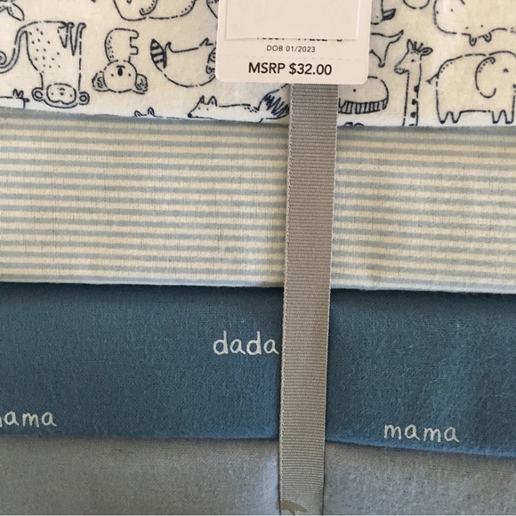 NEW Carter’s 4 Receiving Blankets Newborn Baby Blue White Variety Patterns - Picture 4 of 6